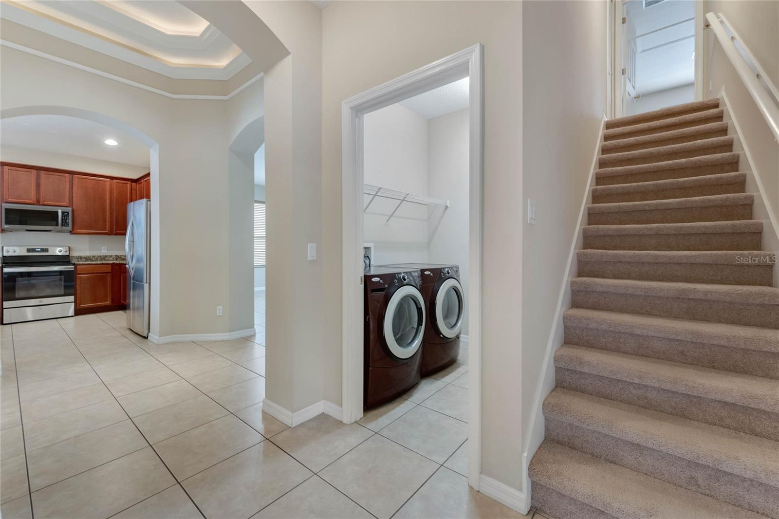 ENCLAVE/LK JEAN - Residential Lease