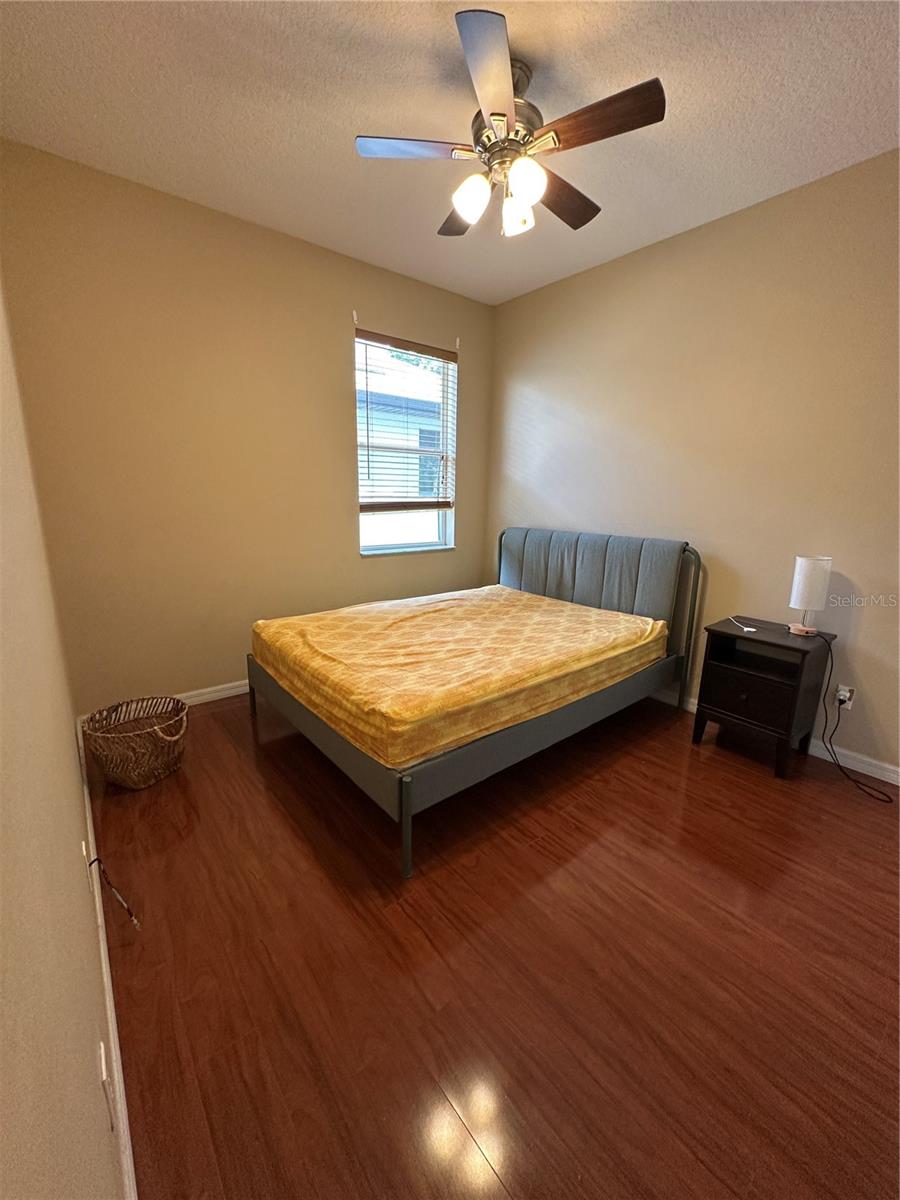 ENCLAVE/LK JEAN - Residential Lease