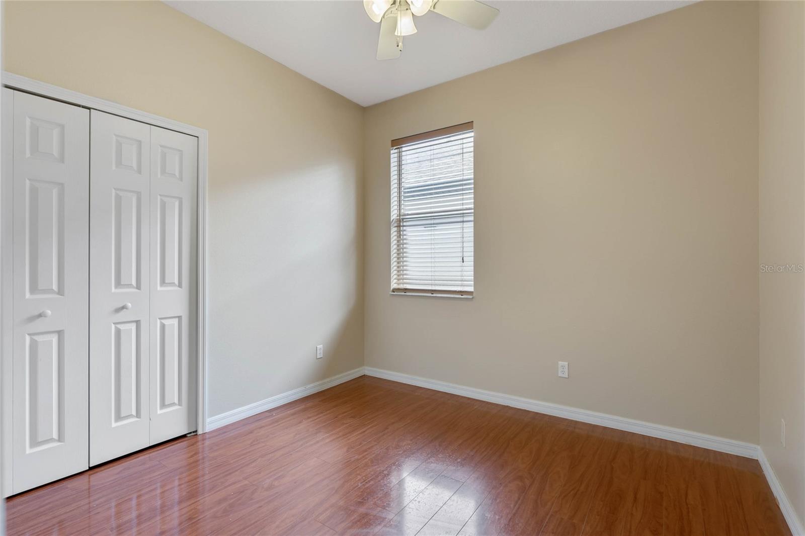 ENCLAVE/LK JEAN - Residential Lease