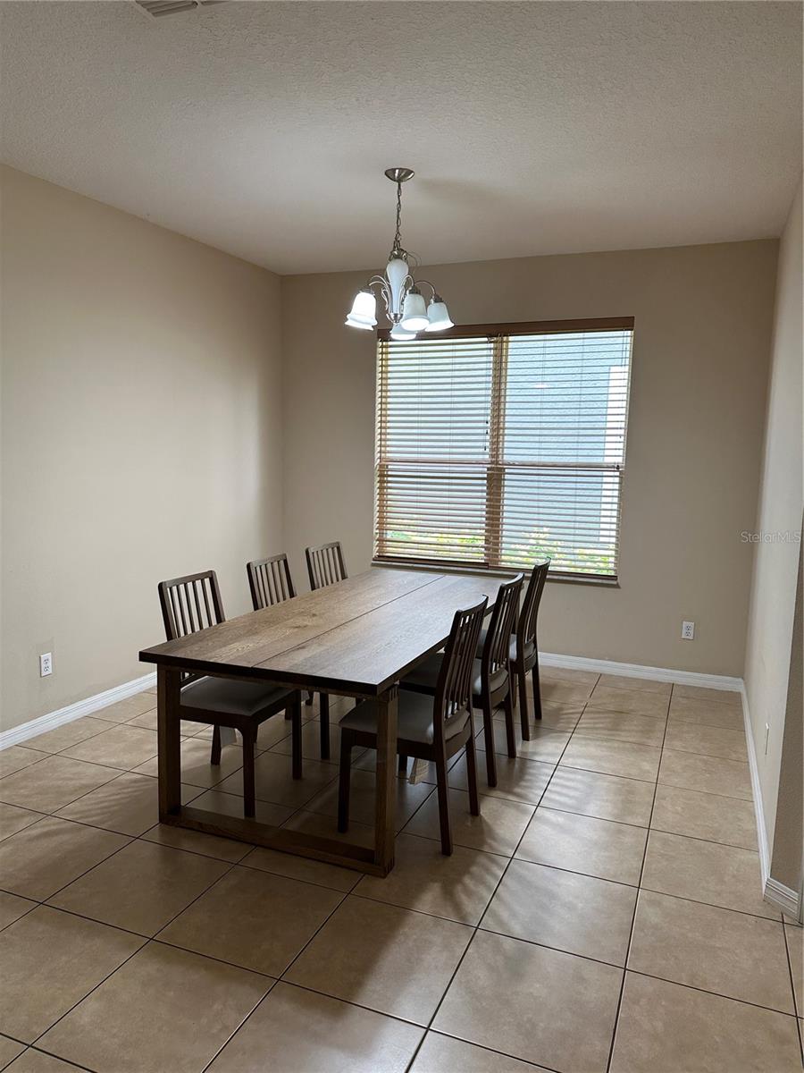 ENCLAVE/LK JEAN - Residential Lease
