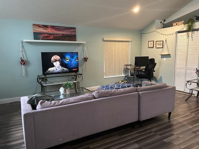 2989 VISCOUNT CIRCLE