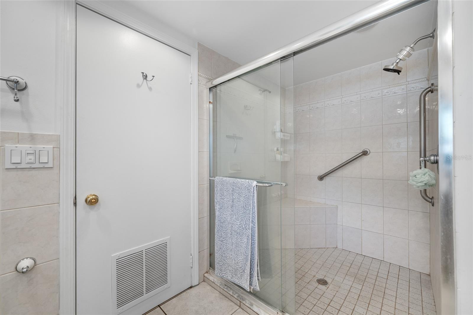 BROADWAY ADD - Residential Income
