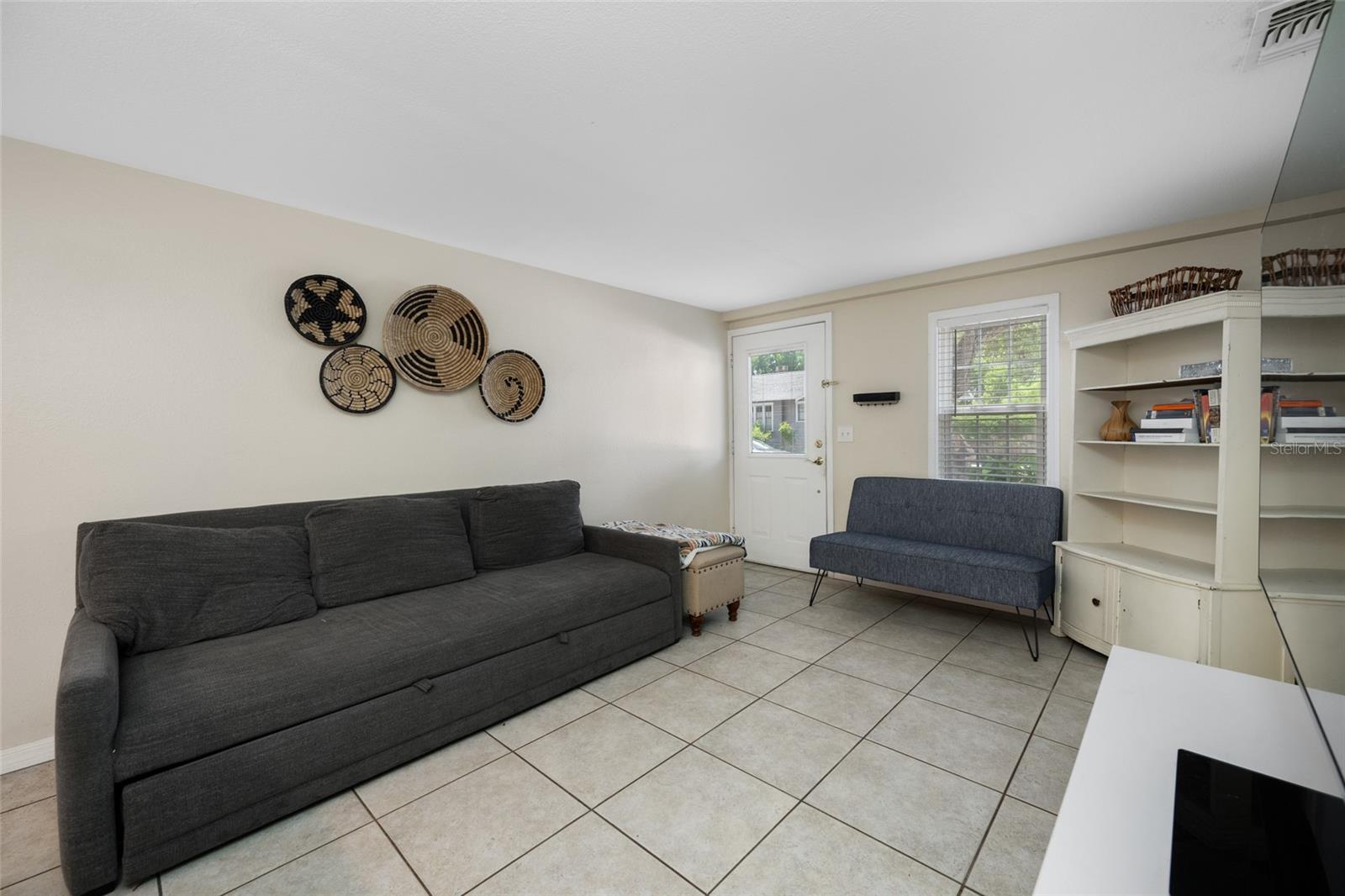 BROADWAY ADD - Residential Income