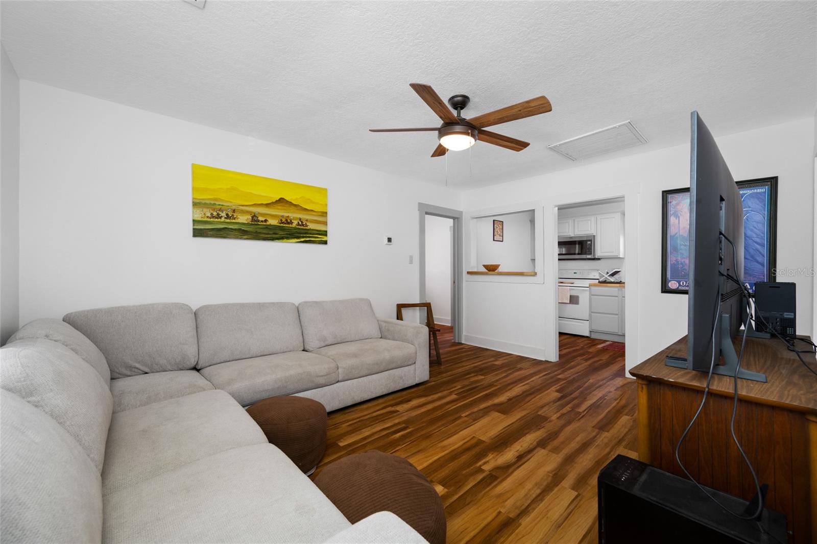 BROADWAY ADD - Residential Income