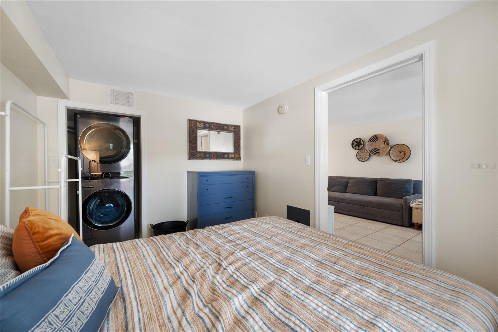 BROADWAY ADD - Residential Income