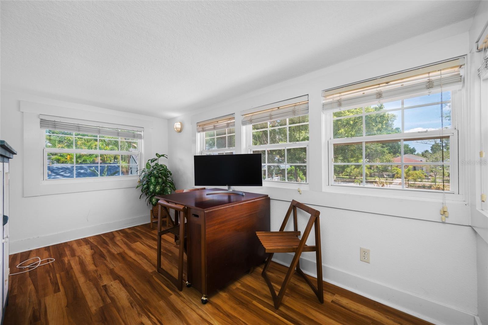 BROADWAY ADD - Residential Income