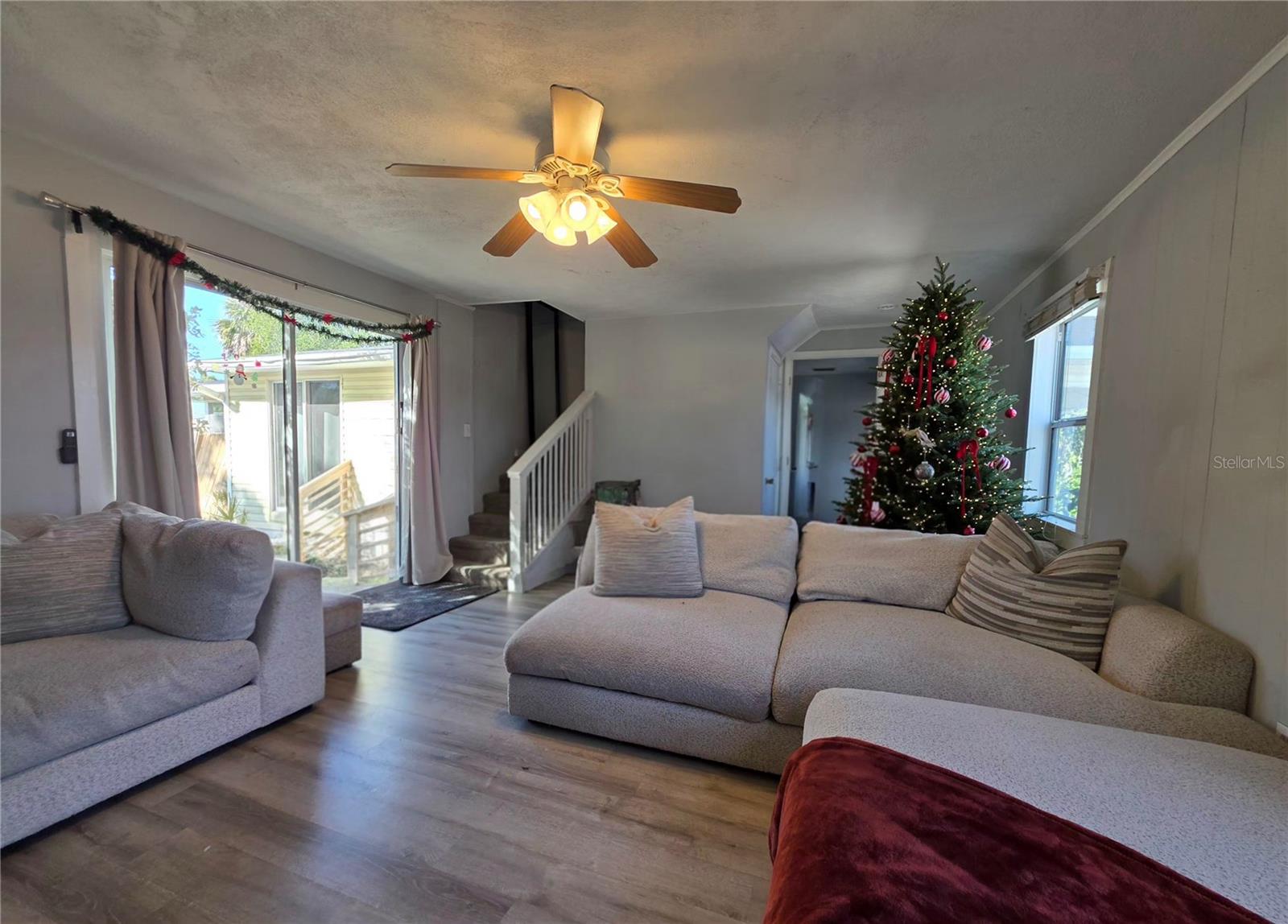 TAVARES NUTTS SUB - Residential