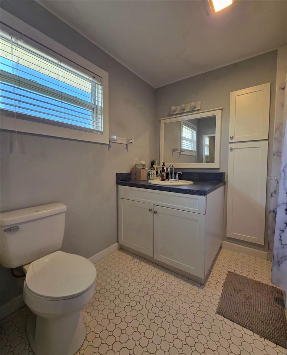 TAVARES NUTTS SUB - Residential