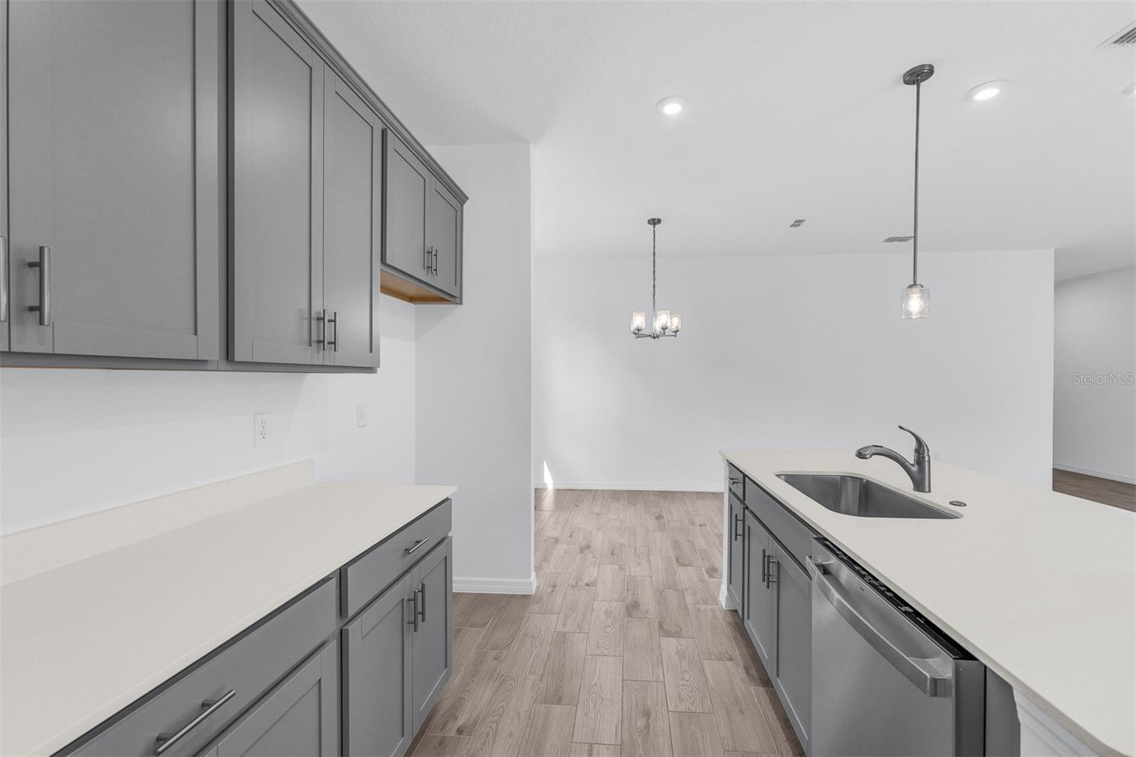 SCENIC TERRACE - Residential