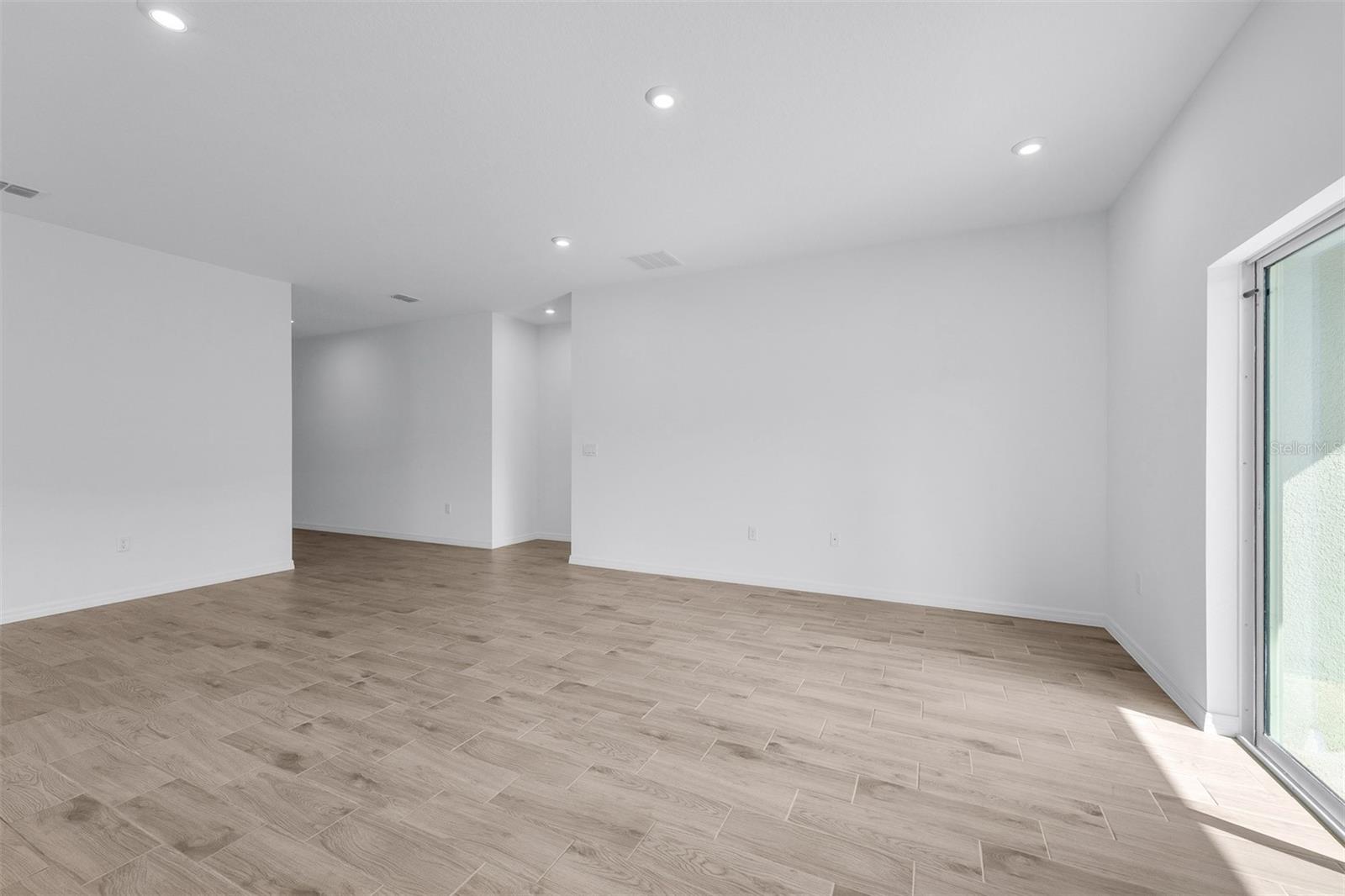 SCENIC TERRACE - Residential