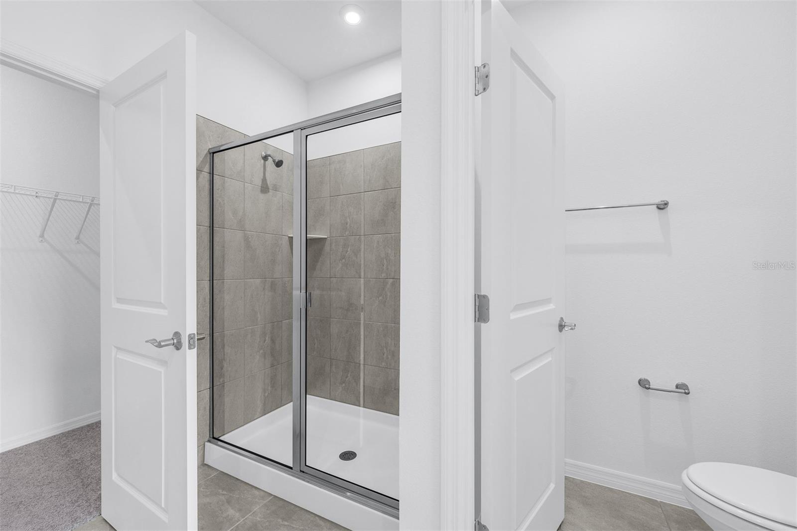 SCENIC TERRACE - Residential