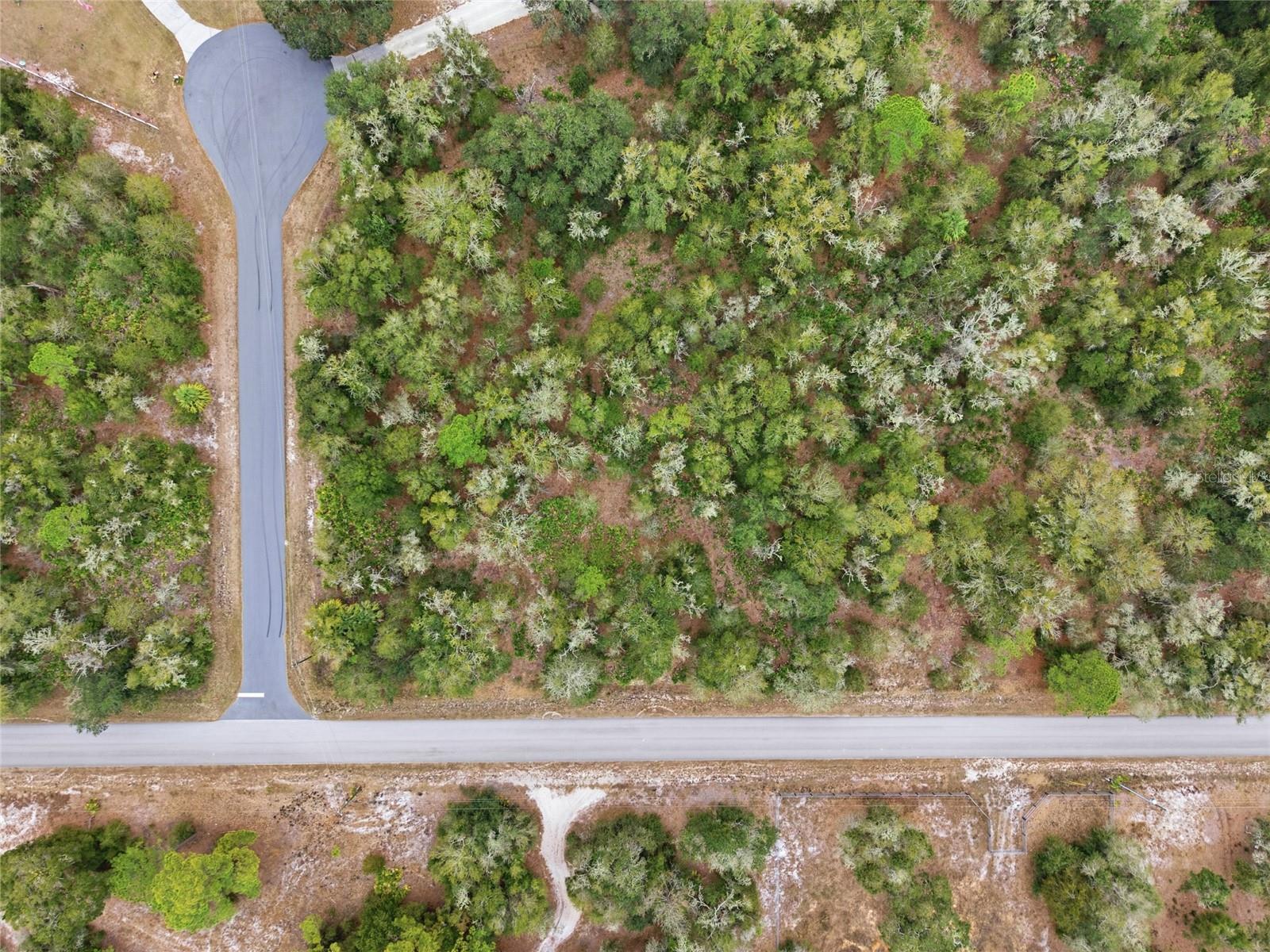 CRYSTAL MANOR UNIT 03 - Land