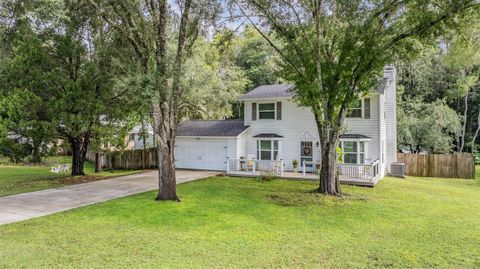 A home in LAND O LAKES