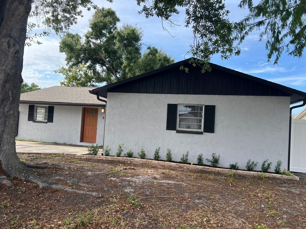 Photo of 603 65th Avenue W, Bradenton, FL 34207 (MLS # TB8504471)