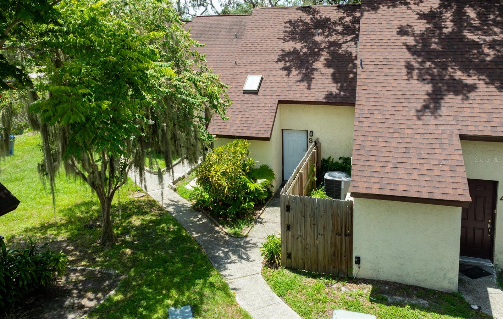 Welcome to this charming condo featuring high ceilings with a skylight, offering a bright and airy living space. The roof and A/C were updated in 2021, providing peace of mind for the new owner. This property is ideal for those looking to personalize and add value—perfect for investors or buyers willing to do some TLC. The home includes 2 bedrooms and 1.5 bathrooms, with great potential for customization. Enjoy convenient access to major employment hubs, the University of South Florida (USF) campus, Busch Gardens, Adventure Island, and MOSI—making it perfect for professionals, students, or families. Commuters will appreciate the quick trip to downtown Tampa, easy access to I-75 & 275, and proximity to the airport and local hospitals.
Community amenities include a pool and clubhouse, offering a relaxing retreat just minutes from home.
Don’t miss out on this fantastic opportunity—schedule your showing today and envision the possibilities of making this your new home!