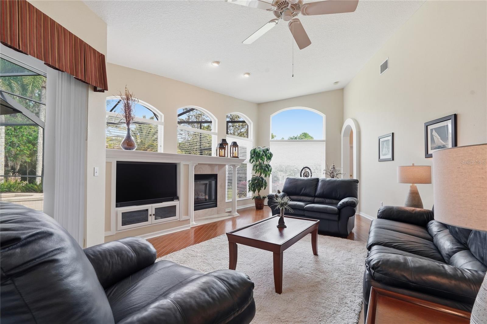 CRESCENT OAKS COUNTRY CLUB KINGSBURY PH 3 - Residential