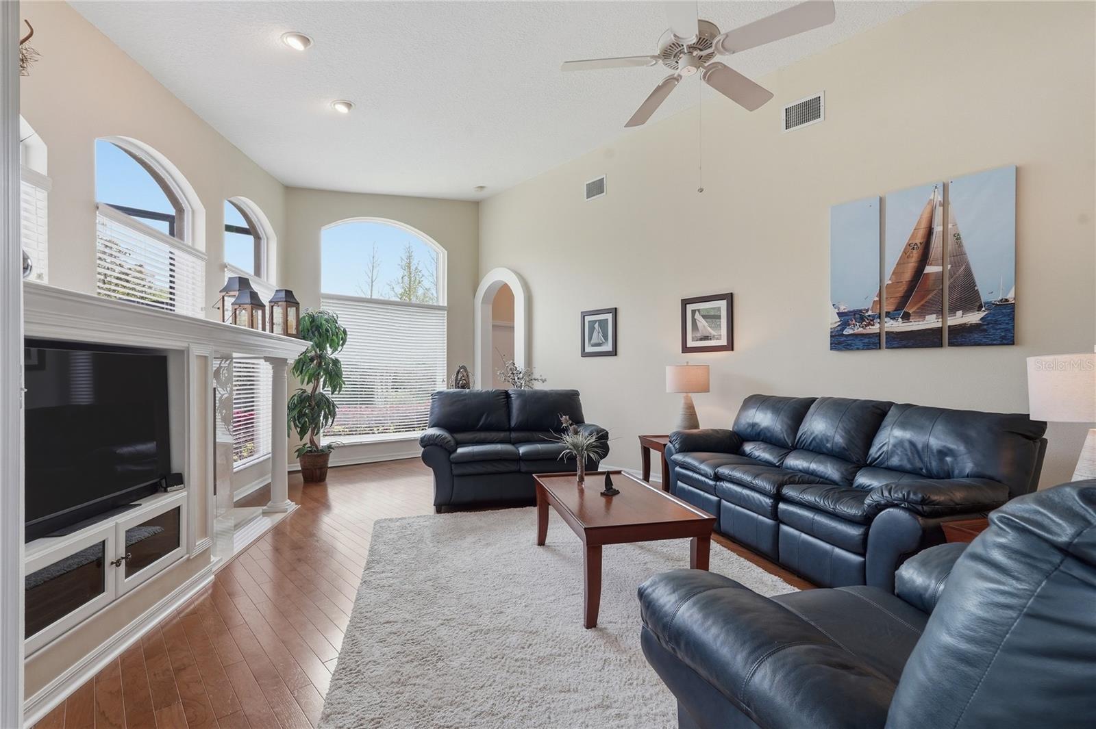 CRESCENT OAKS COUNTRY CLUB KINGSBURY PH 3 - Residential