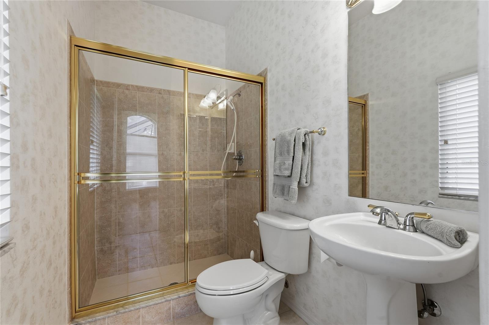 CRESCENT OAKS COUNTRY CLUB KINGSBURY PH 3 - Residential