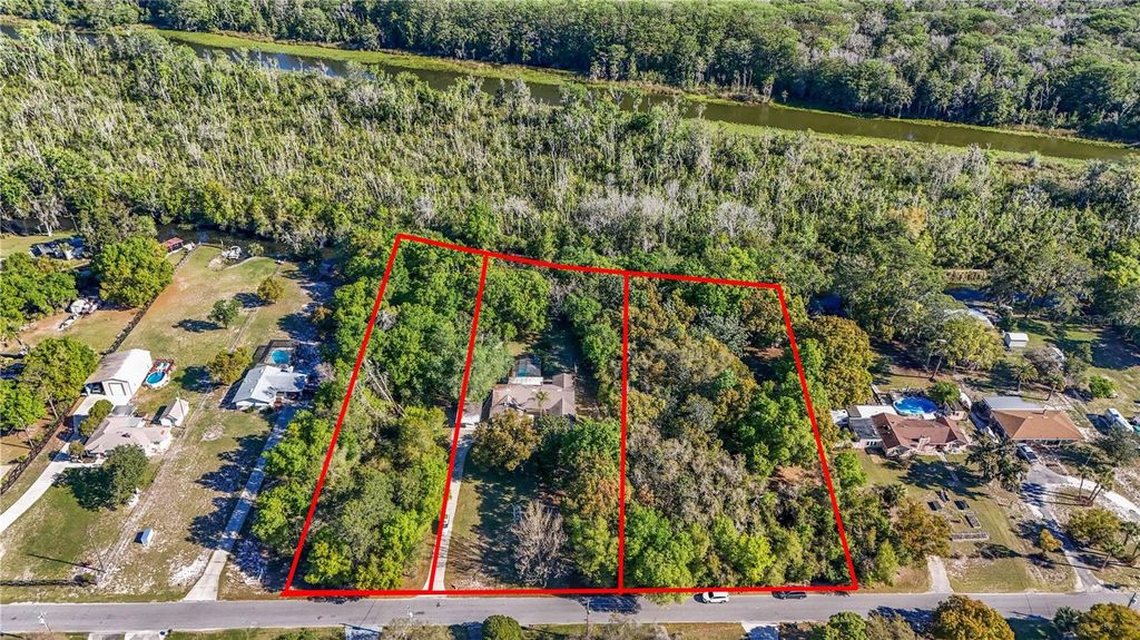 Photo of Ocklawaha, Leesburg, FL 34788 (MLS # G5109998)