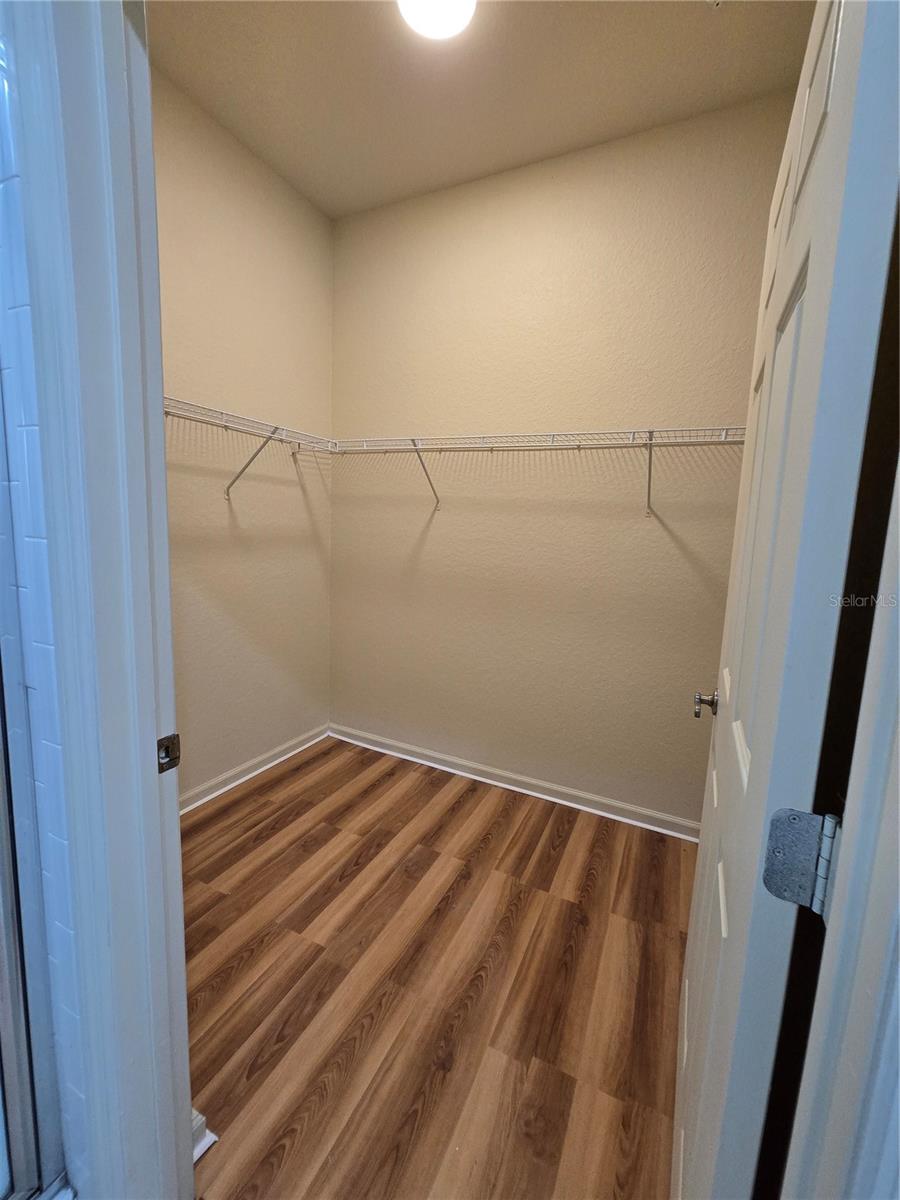 FLORA RIDGE CONDO PH 8 BLDG 11 - Residential