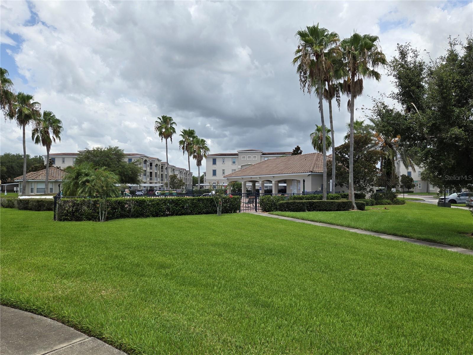 FLORA RIDGE CONDO PH 8 BLDG 11 - Residential