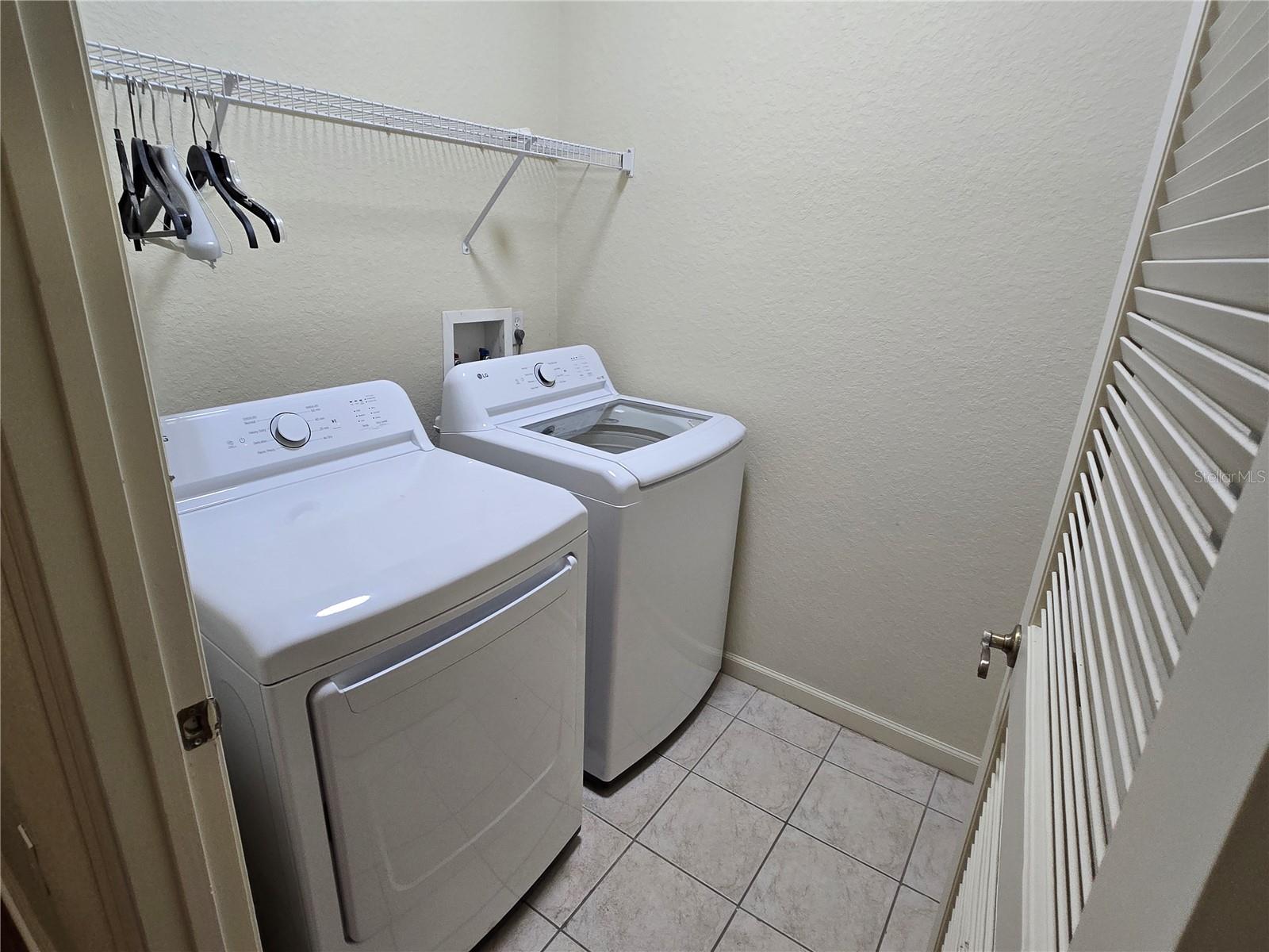 FLORA RIDGE CONDO PH 8 BLDG 11 - Residential