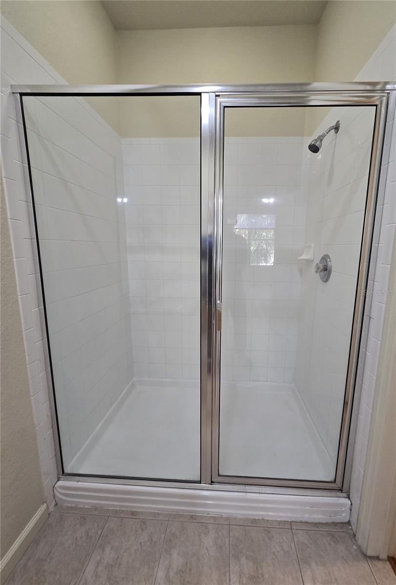 FLORA RIDGE CONDO PH 8 BLDG 11 - Residential