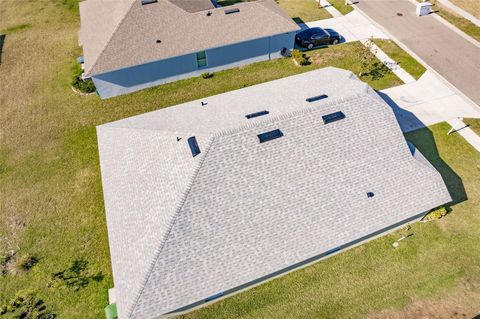 A home in WINTER HAVEN