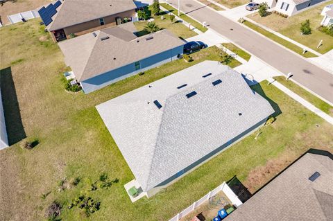 A home in WINTER HAVEN