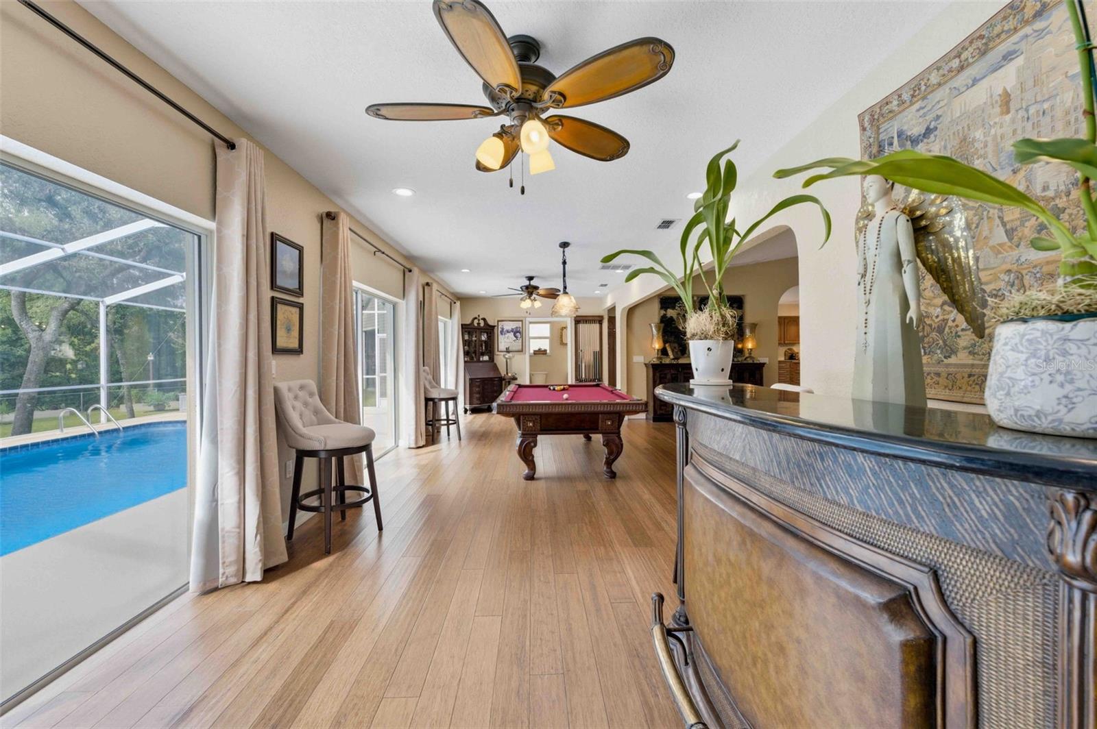 SPRING HILL - Residential