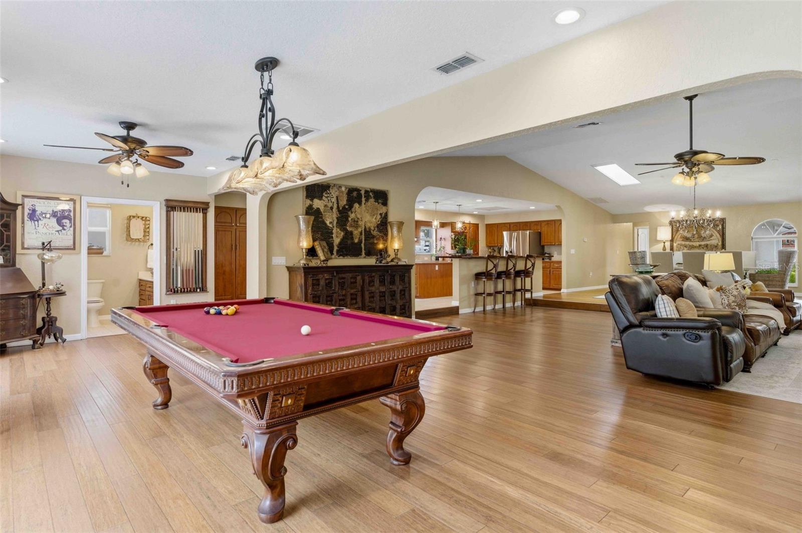 SPRING HILL - Residential