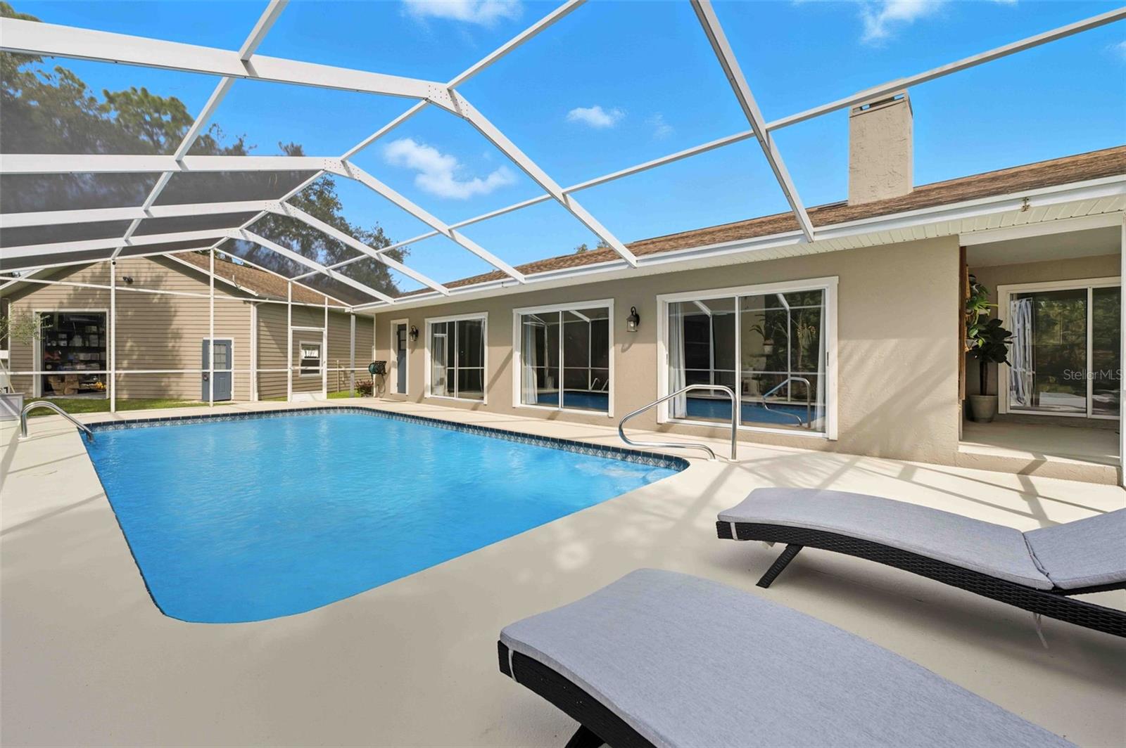 SPRING HILL - Residential