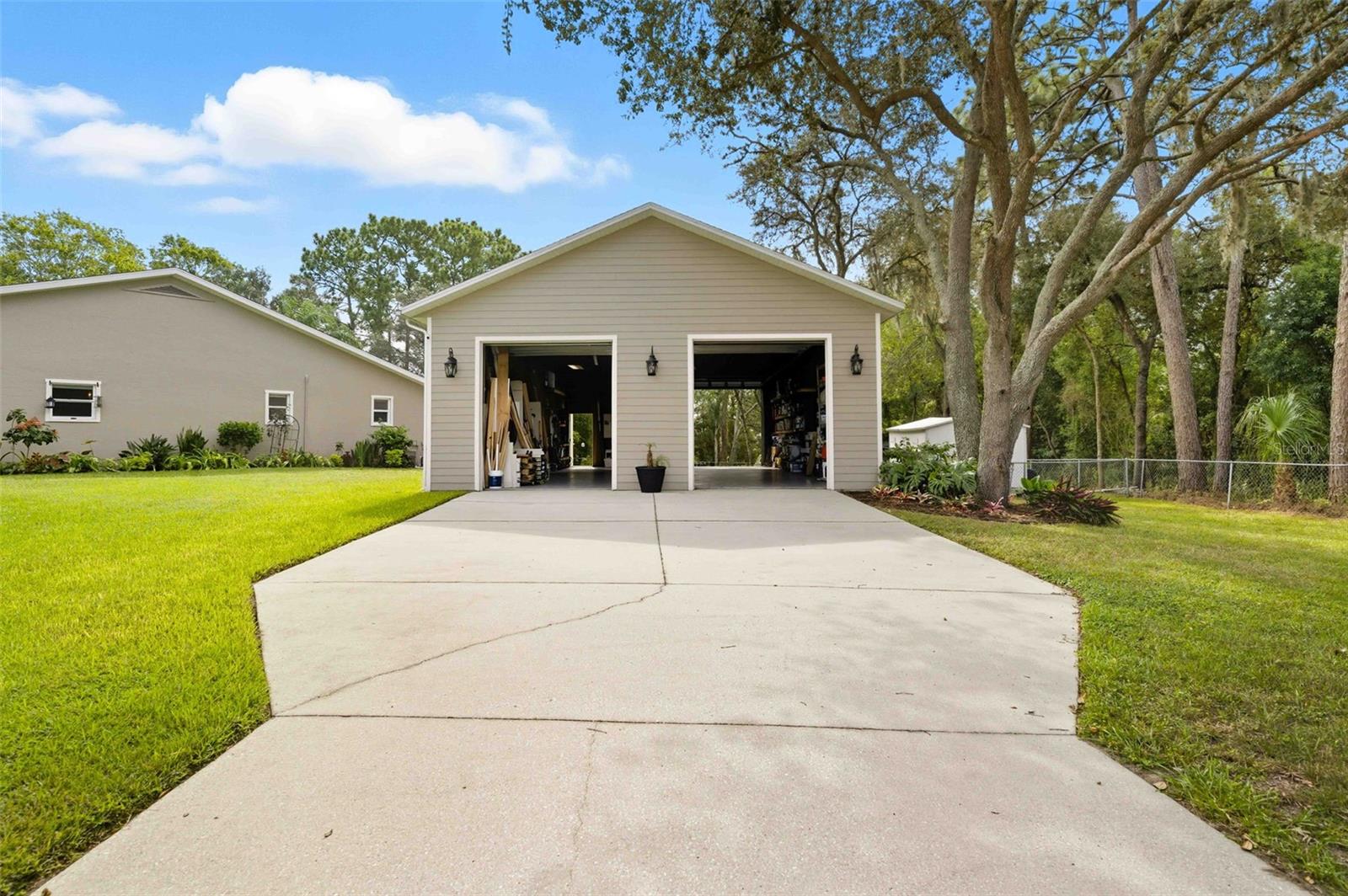 SPRING HILL - Residential