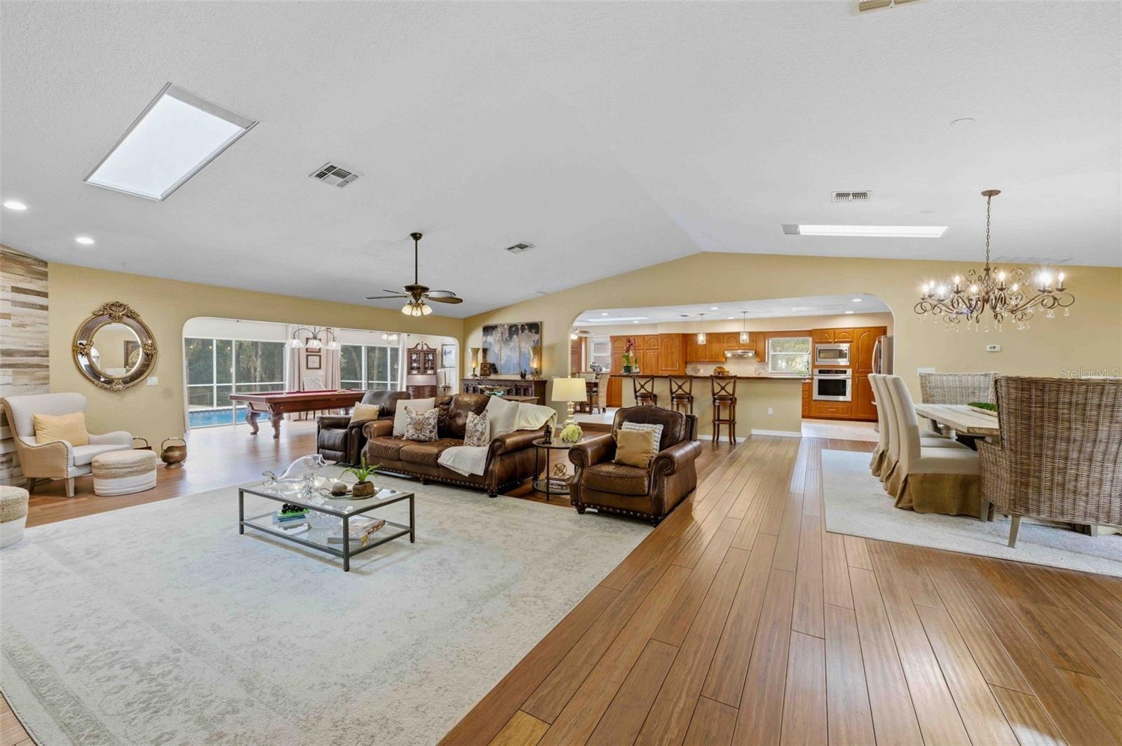 SPRING HILL - Residential