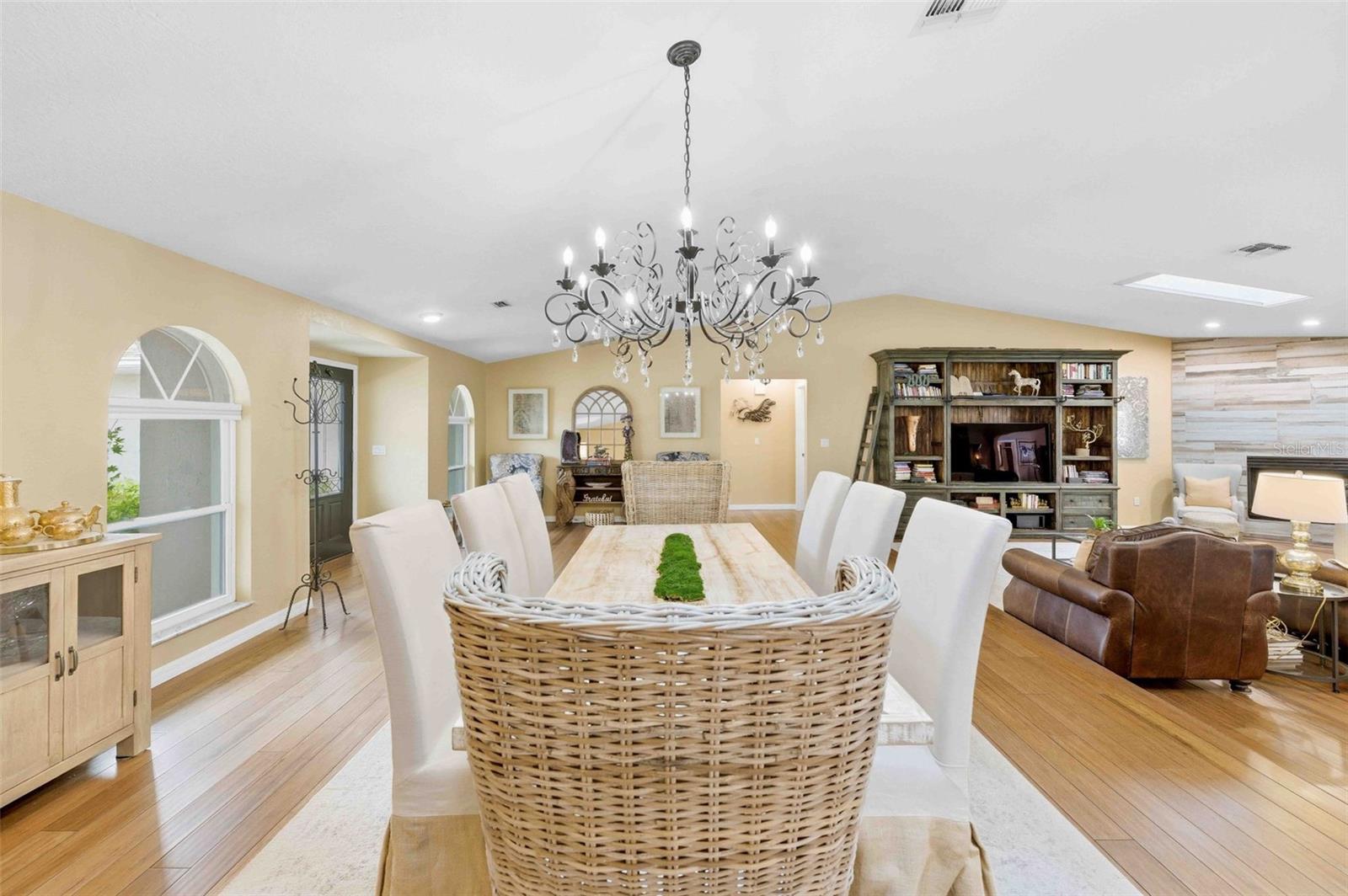 SPRING HILL - Residential