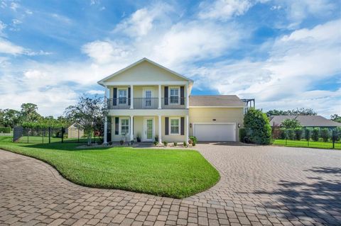 Photo of 2610 Grace Mnr, Lakeland, FL 33812 (MLS # TB8428896) Photo of 2610 Grace Mnr, Lakeland, FL 33812 (MLS # TB8428896)