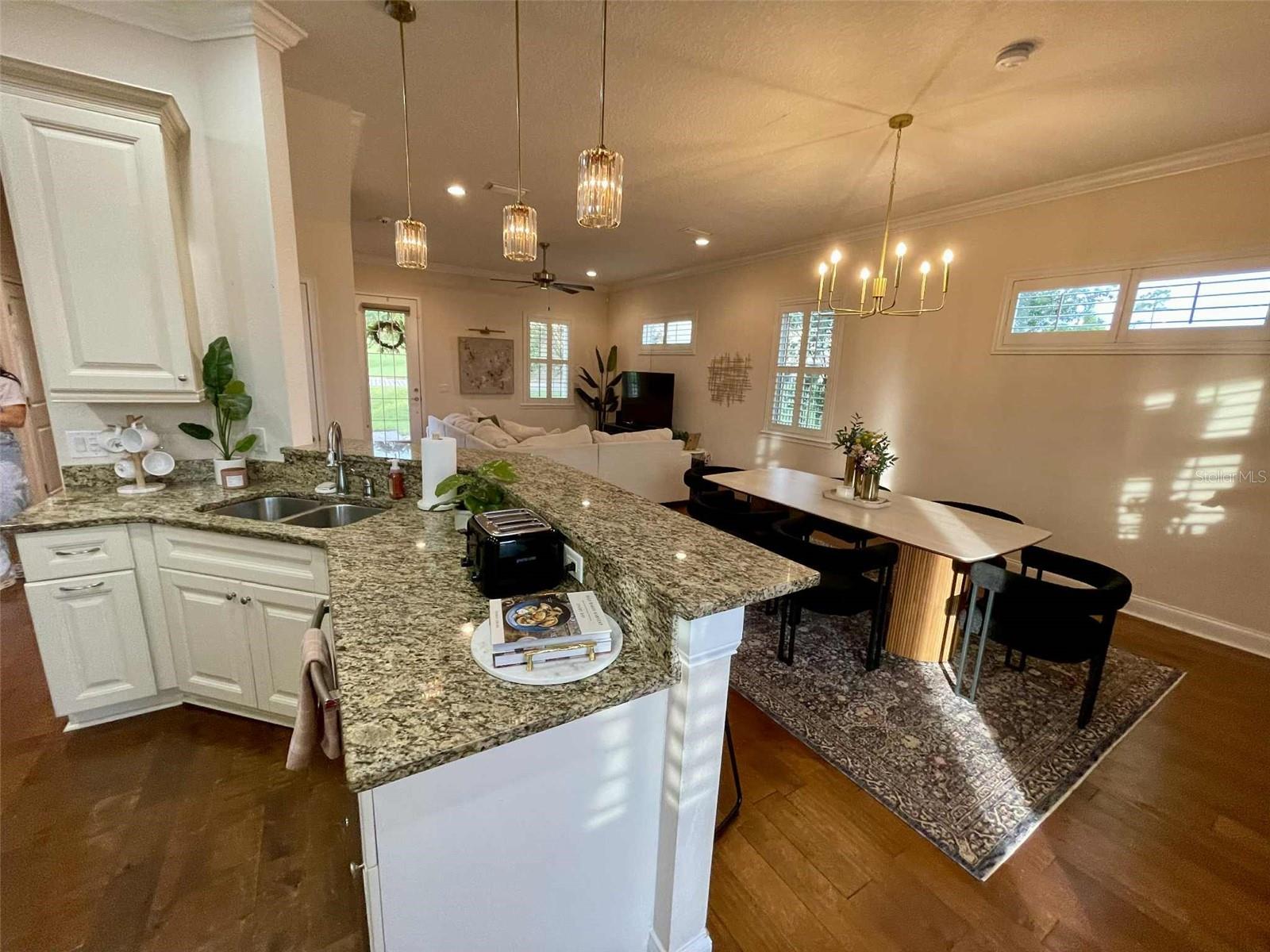 MAGNOLIA MANOR VILLAGE TR L - Residential