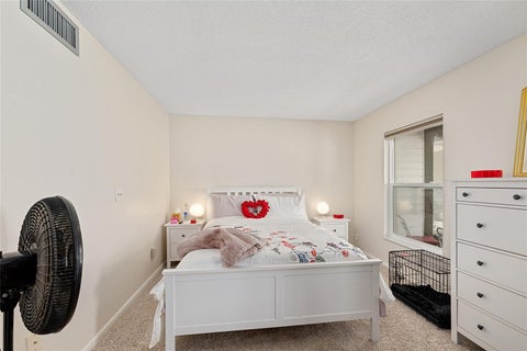 Tiny photo for 30 Emerald Run, Ocala, FL 34472 (MLS # OM726702)