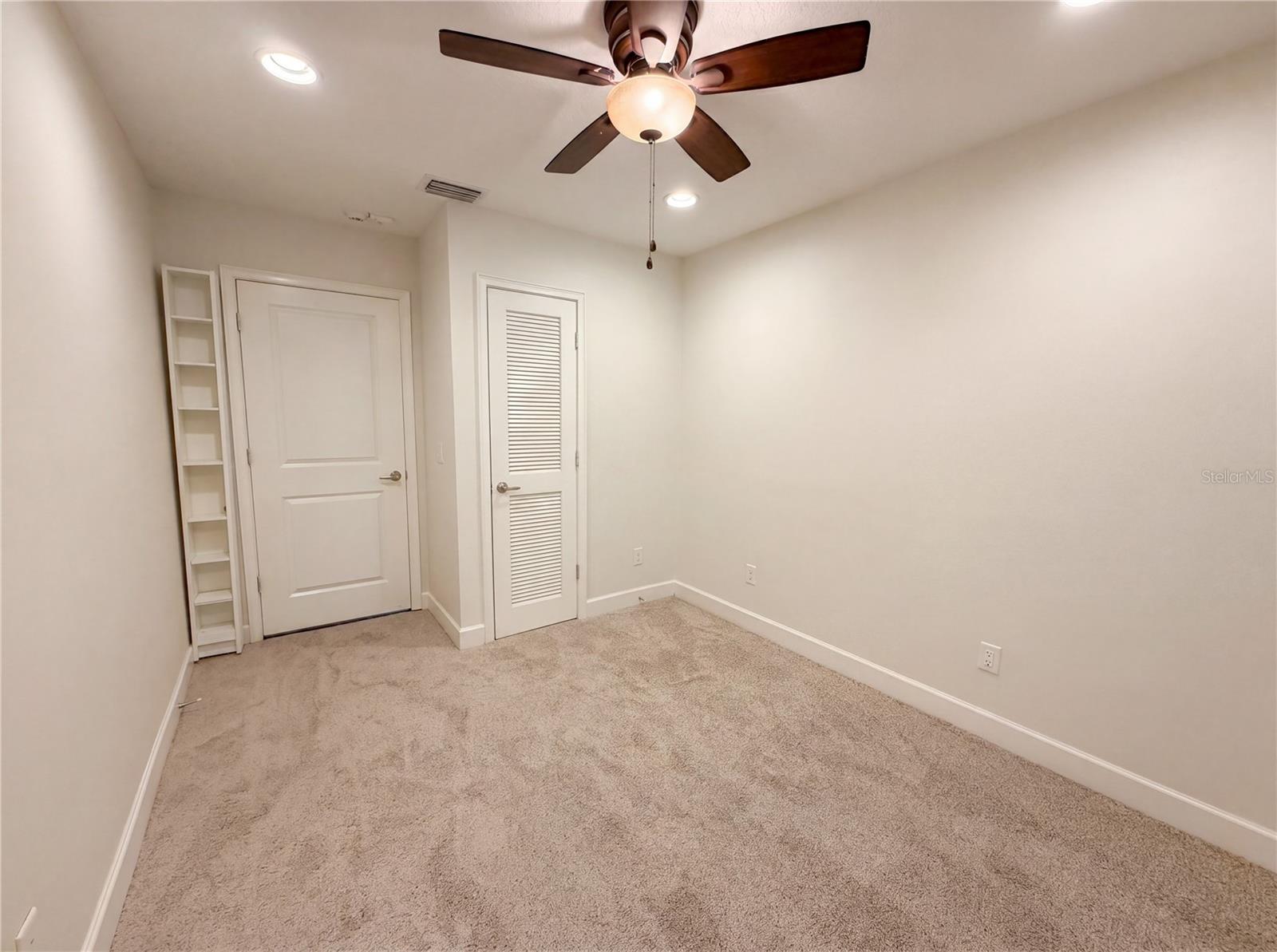 NORTH POINTE UNIT III - Residential