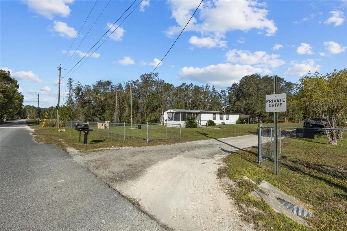 LAKE JOHNSON ESTATE - Residential