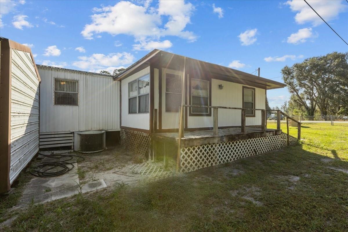 LAKE JOHNSON ESTATE - Residential