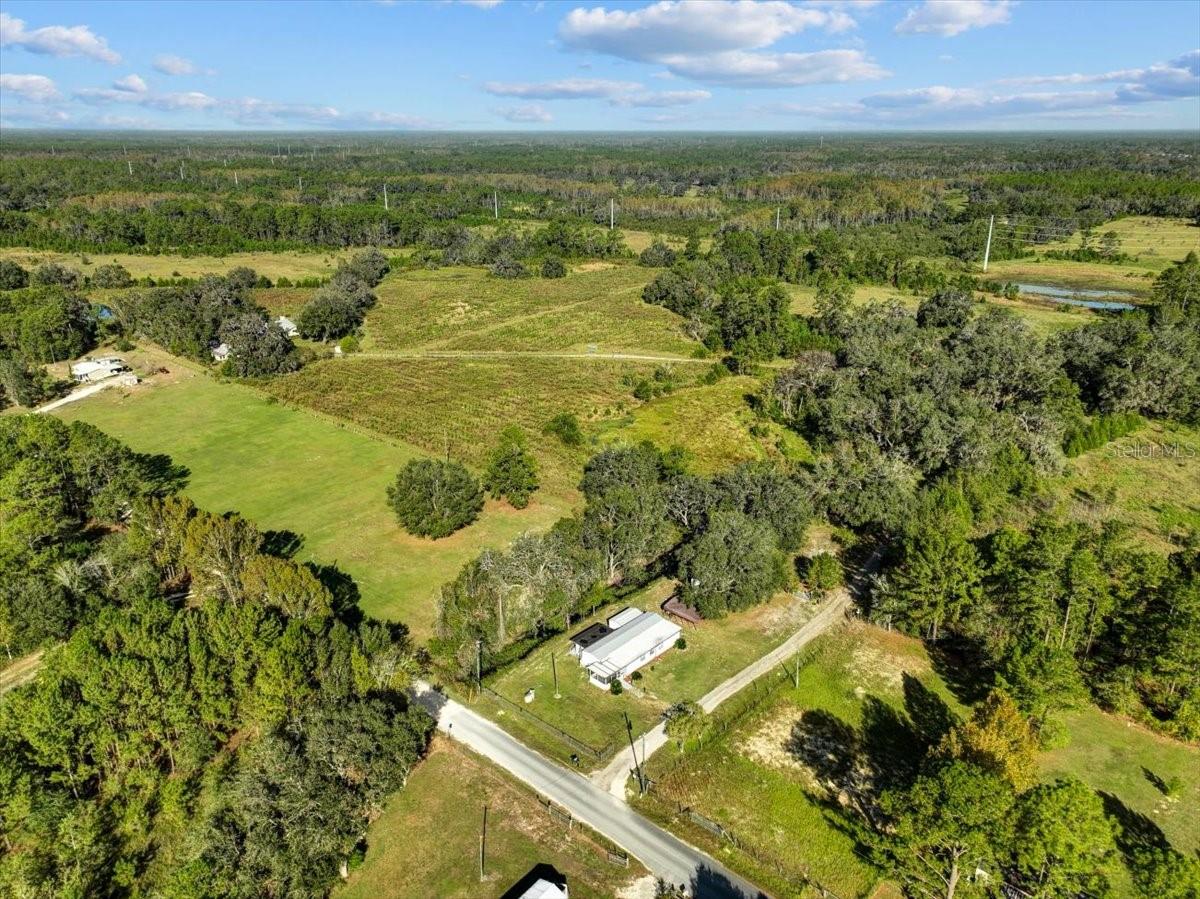 LAKE JOHNSON ESTATE - Residential