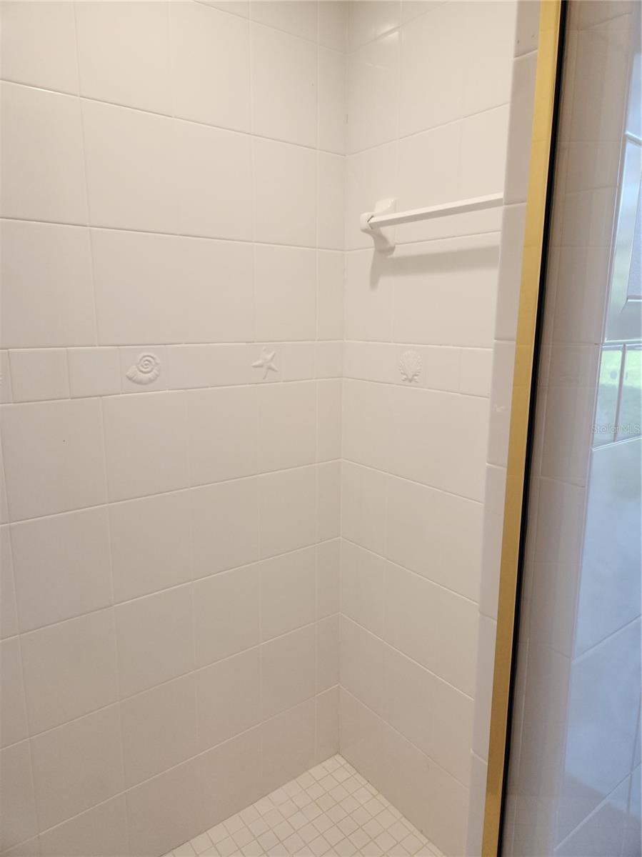 SPRING PINES SUB - Residential