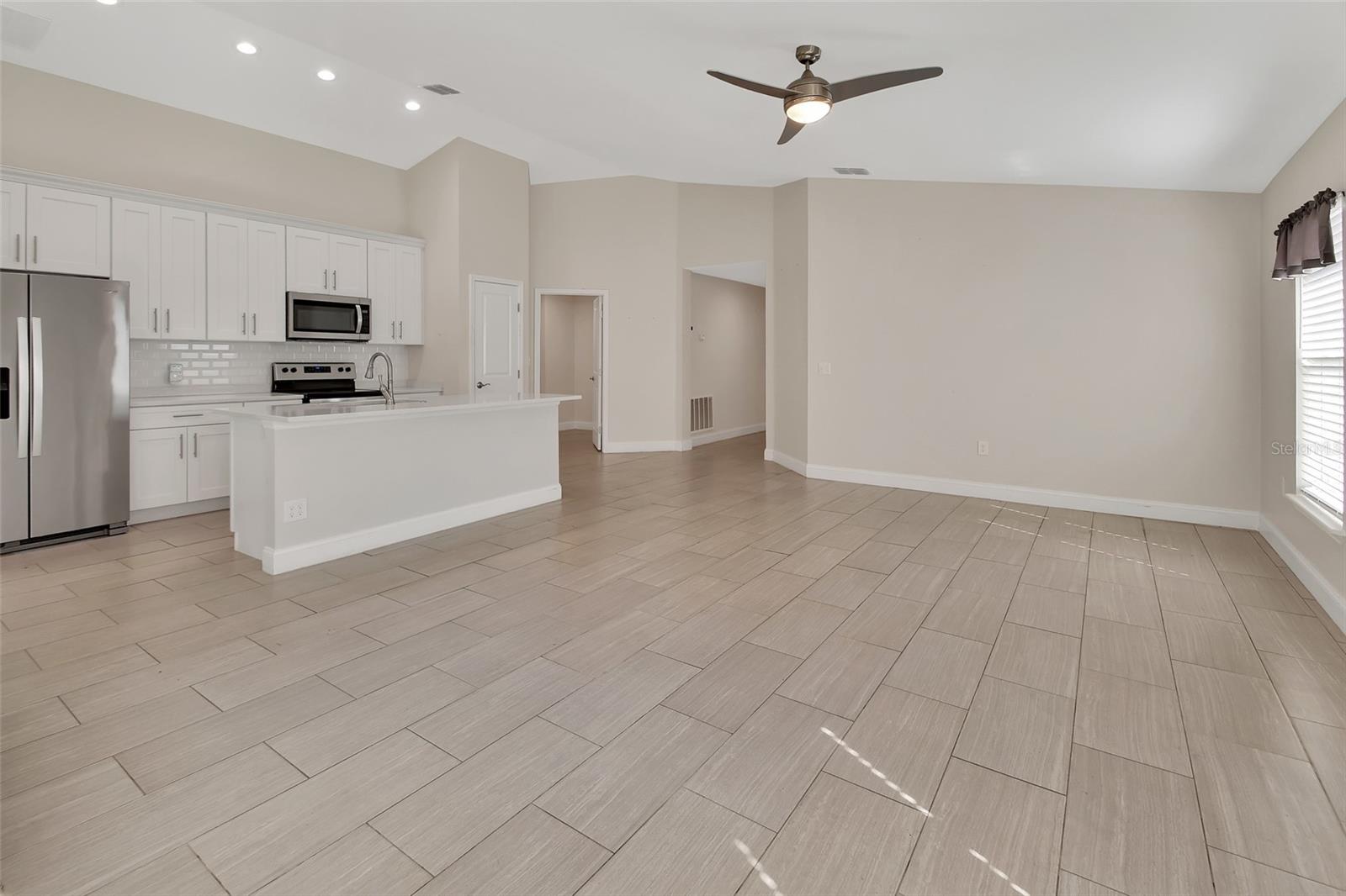 733 ARMADILLO DRIVE