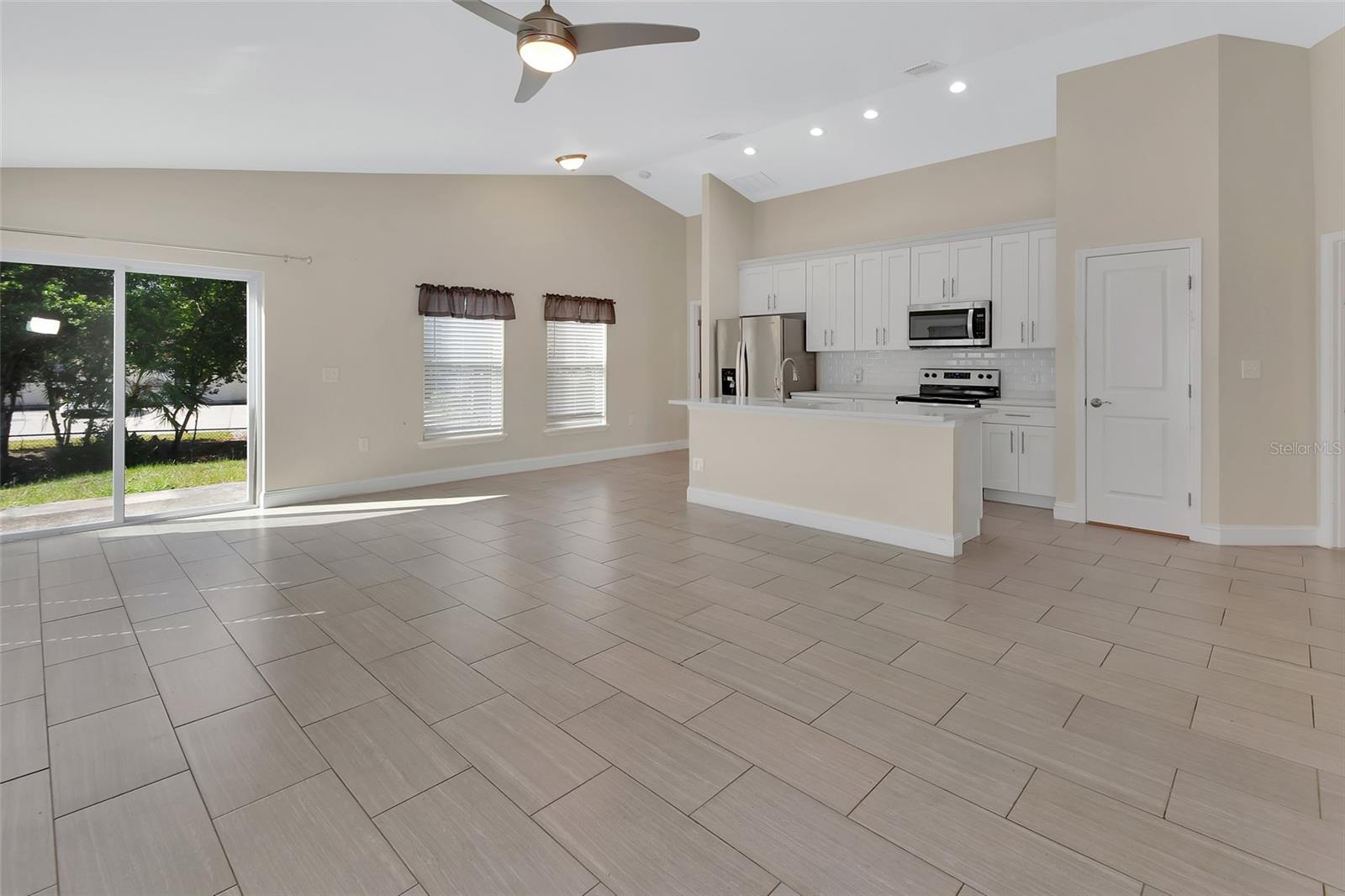 733 ARMADILLO DRIVE