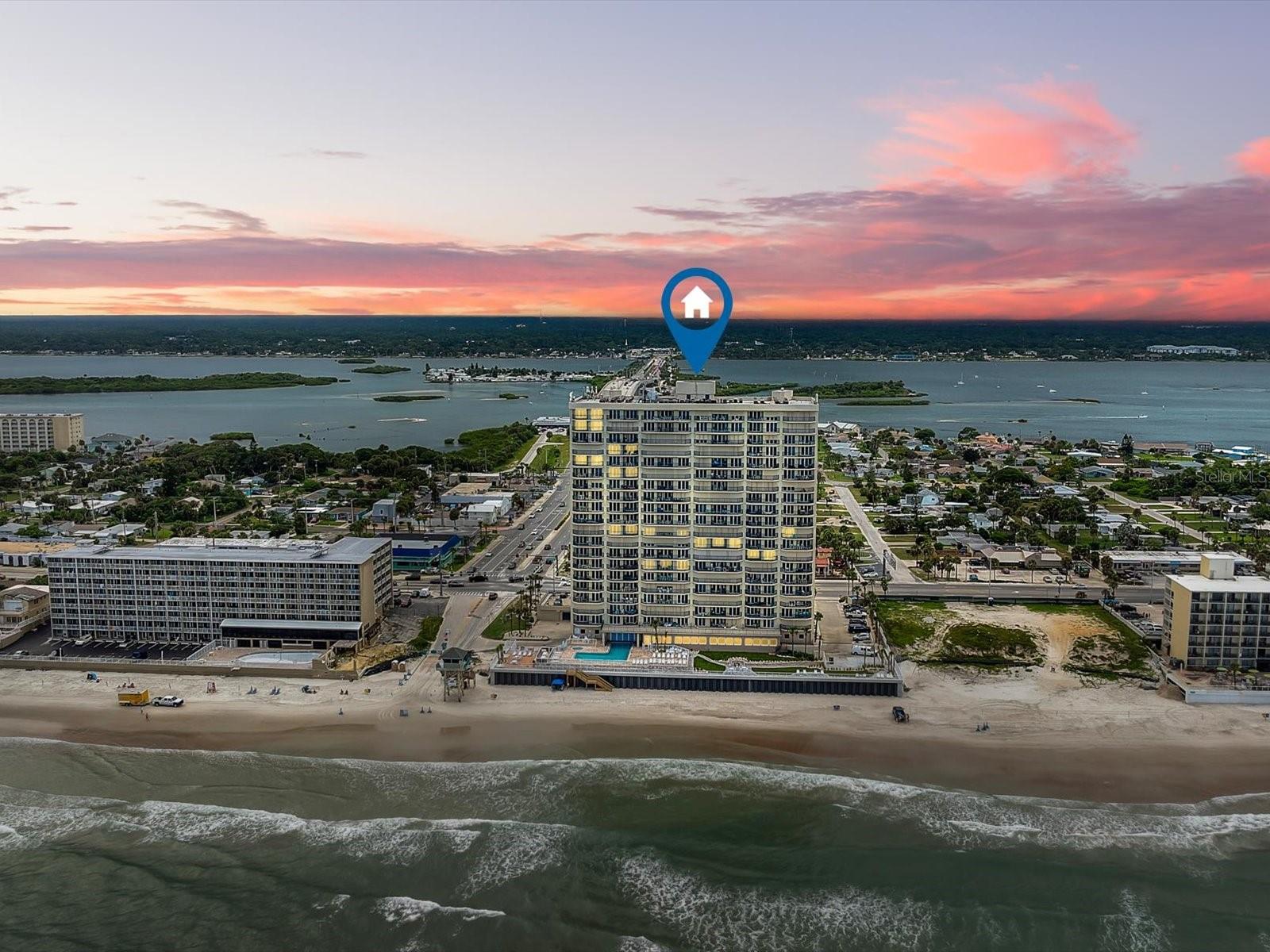 TOWERS 10 CONDO - Residential