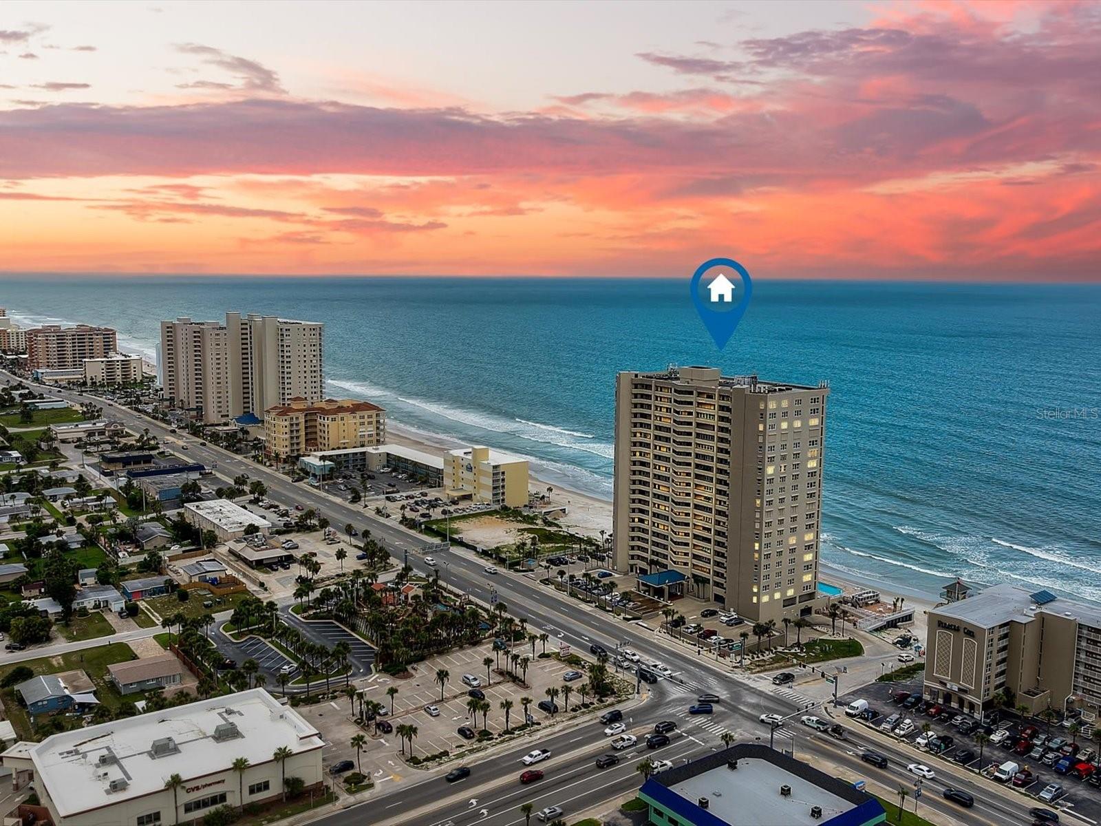 TOWERS 10 CONDO - Residential