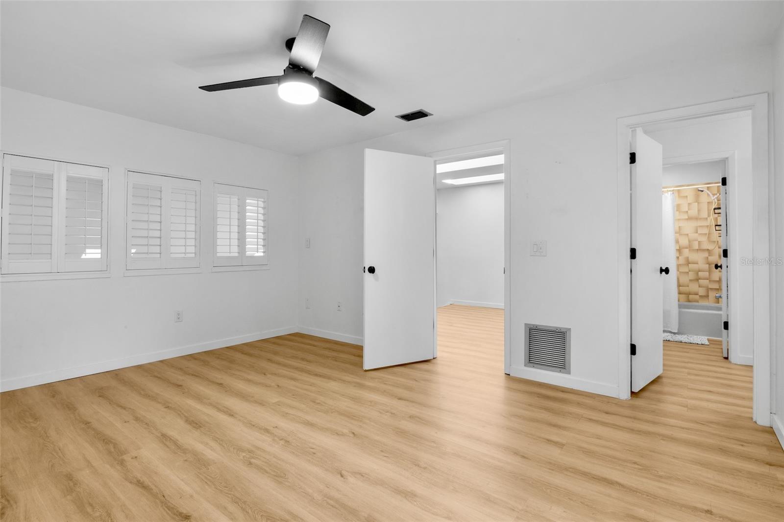 EAGLE CHASE - Residential