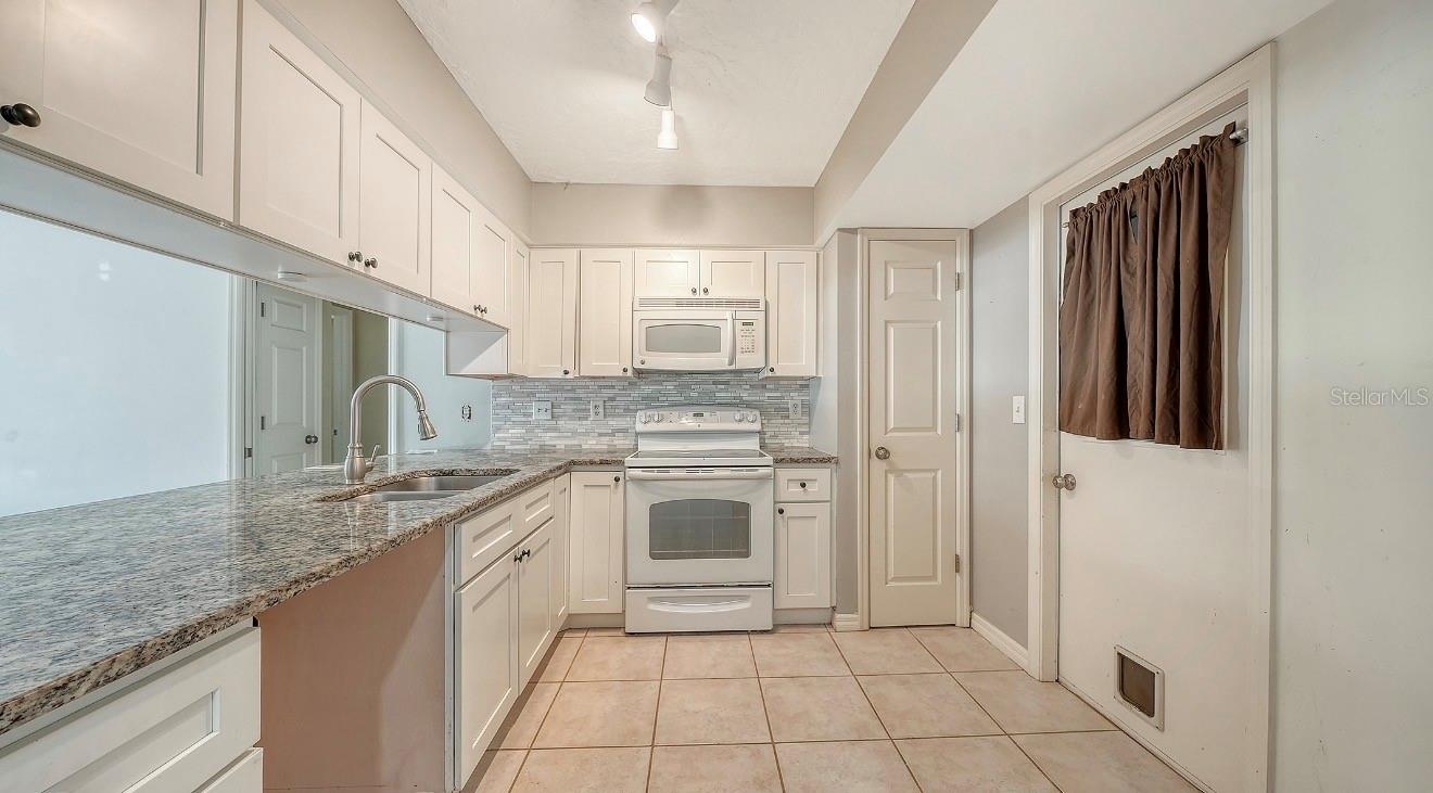 POINTE WEST - Residential