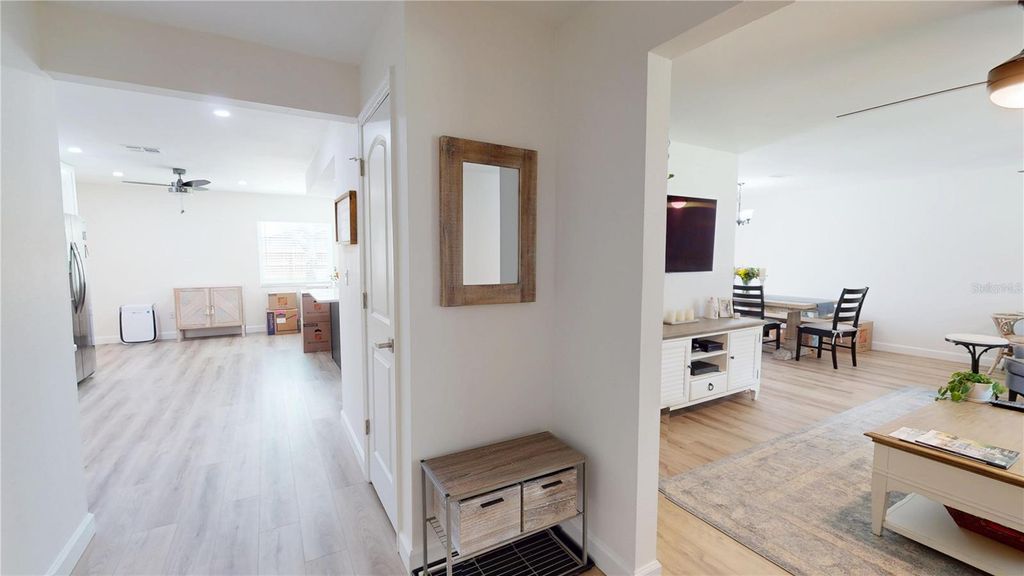 Photo of 1849 Del Robles Drive, Clearwater, FL 33764 (MLS # TB8380212)